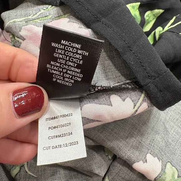 Torrid Plus Size 6X Maxi Challis Tiered V-Neck Dress Floral Boho Pockets Black - Picture 7 of 12